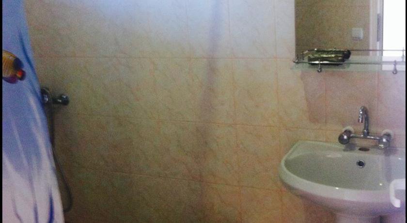 Гостиница У Михалыча Лоо